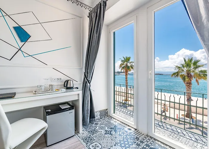 Galeria Valeria Seaside Downtown - Mag Quaint & Elegant Boutique Hotels